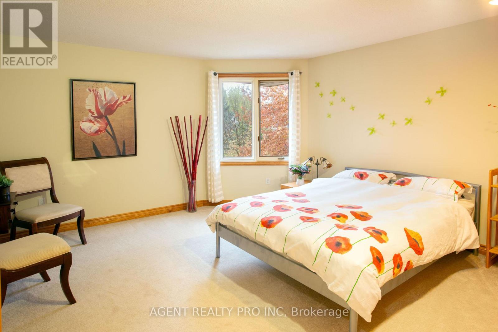 922 Country Club Crescent, London South, Ontario  N6C 5R5 - Photo 33 - X12578950