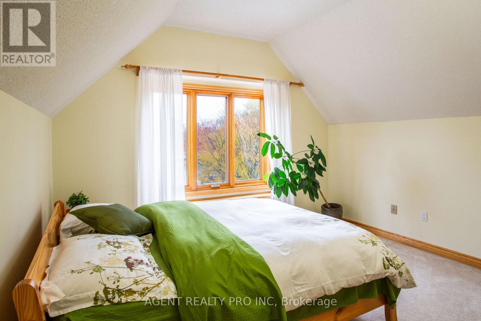 922 Country Club Crescent, London South, Ontario  N6C 5R5 - Photo 36 - X12578950