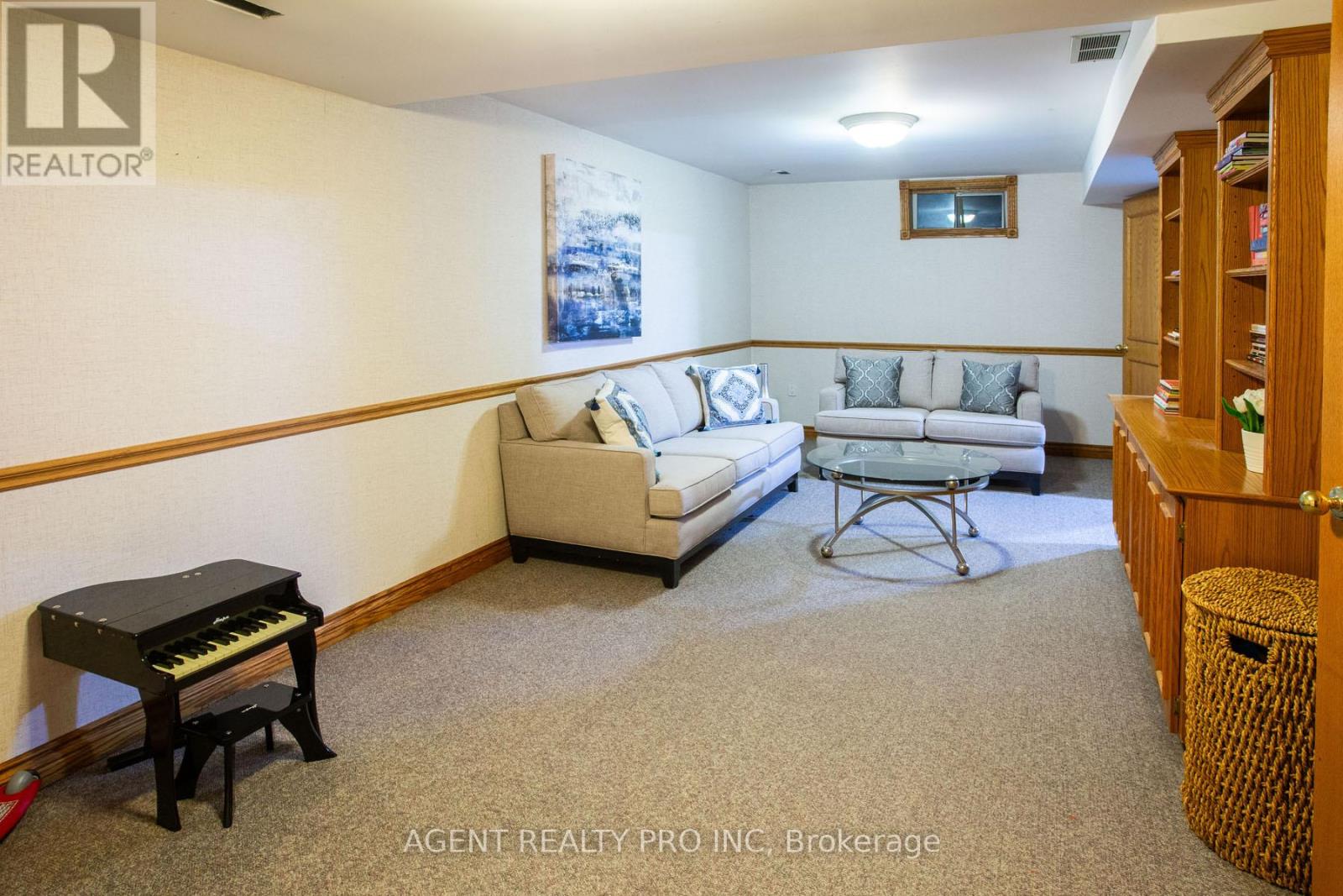 922 Country Club Crescent, London South, Ontario  N6C 5R5 - Photo 38 - X12578950