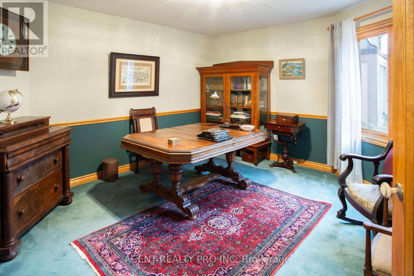 922 Country Club Crescent, London South, Ontario  N6C 5R5 - Photo 7 - X12578950