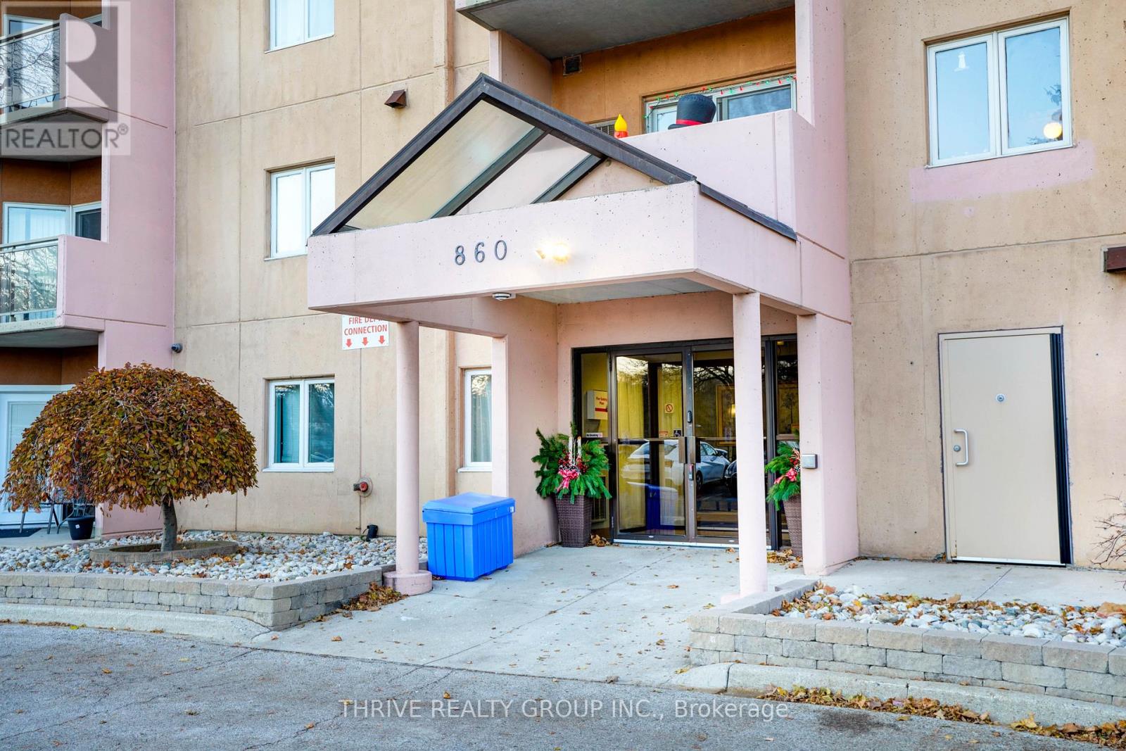 1403 - 860 Commissioners Road E, London South, Ontario  N6C 2V5 - Photo 2 - X12579018