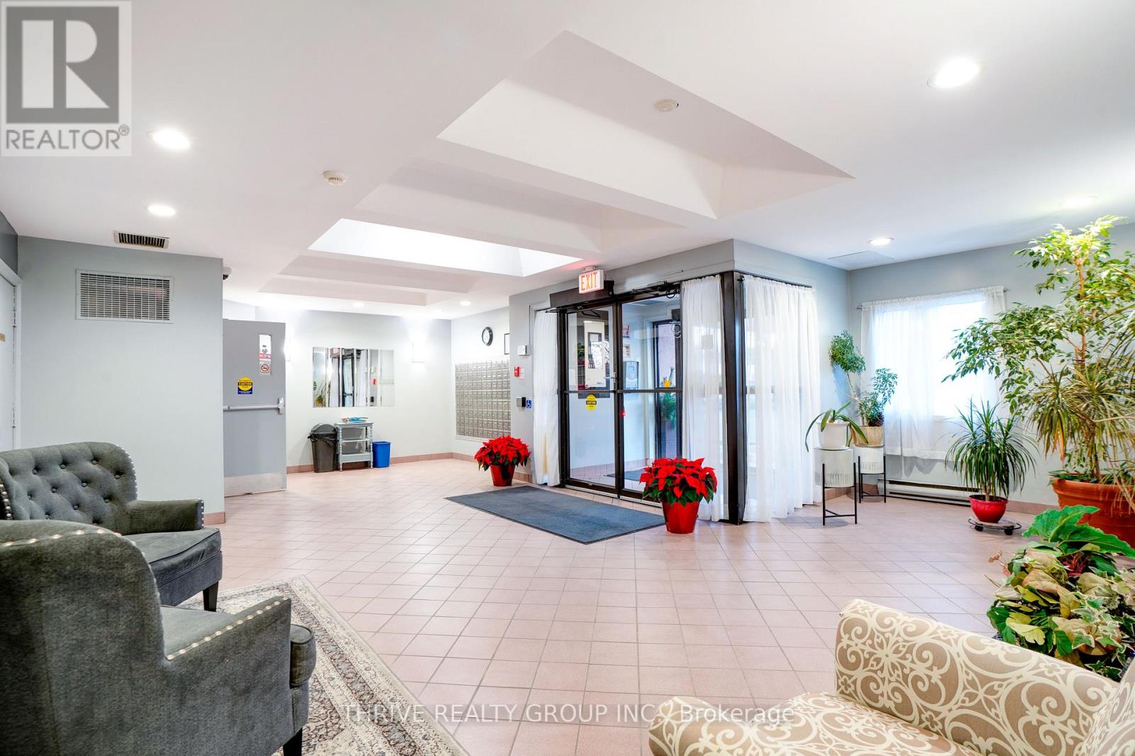 1403 - 860 Commissioners Road E, London South, Ontario  N6C 2V5 - Photo 3 - X12579018