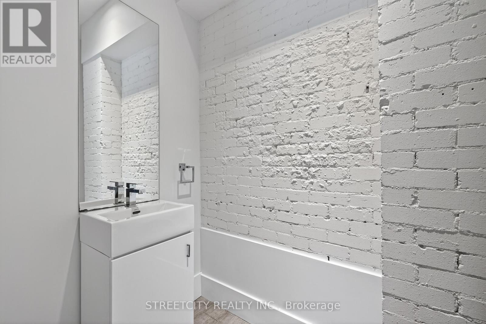 80 Tecumseh Avenue E, London South, Ontario  N6C 1R9 - Photo 17 - X12579048