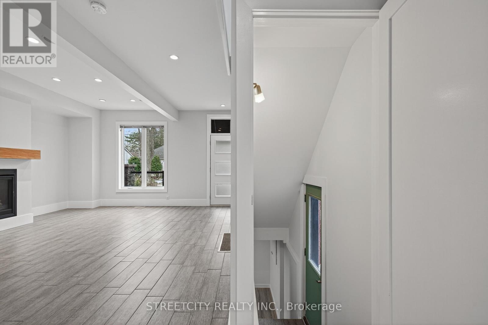 80 Tecumseh Avenue E, London South, Ontario  N6C 1R9 - Photo 18 - X12579048