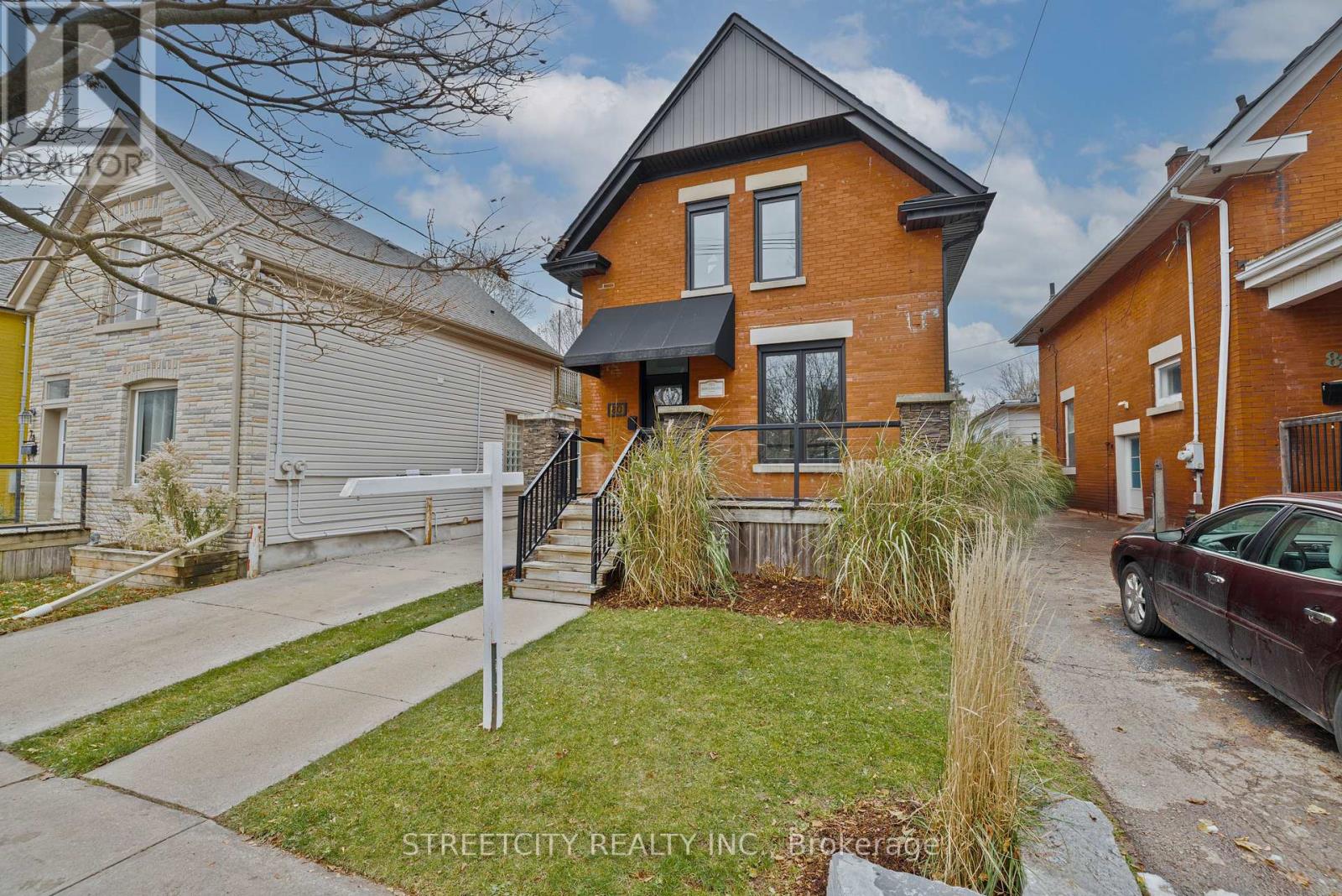 80 Tecumseh Avenue E, London South, Ontario  N6C 1R9 - Photo 2 - X12579048