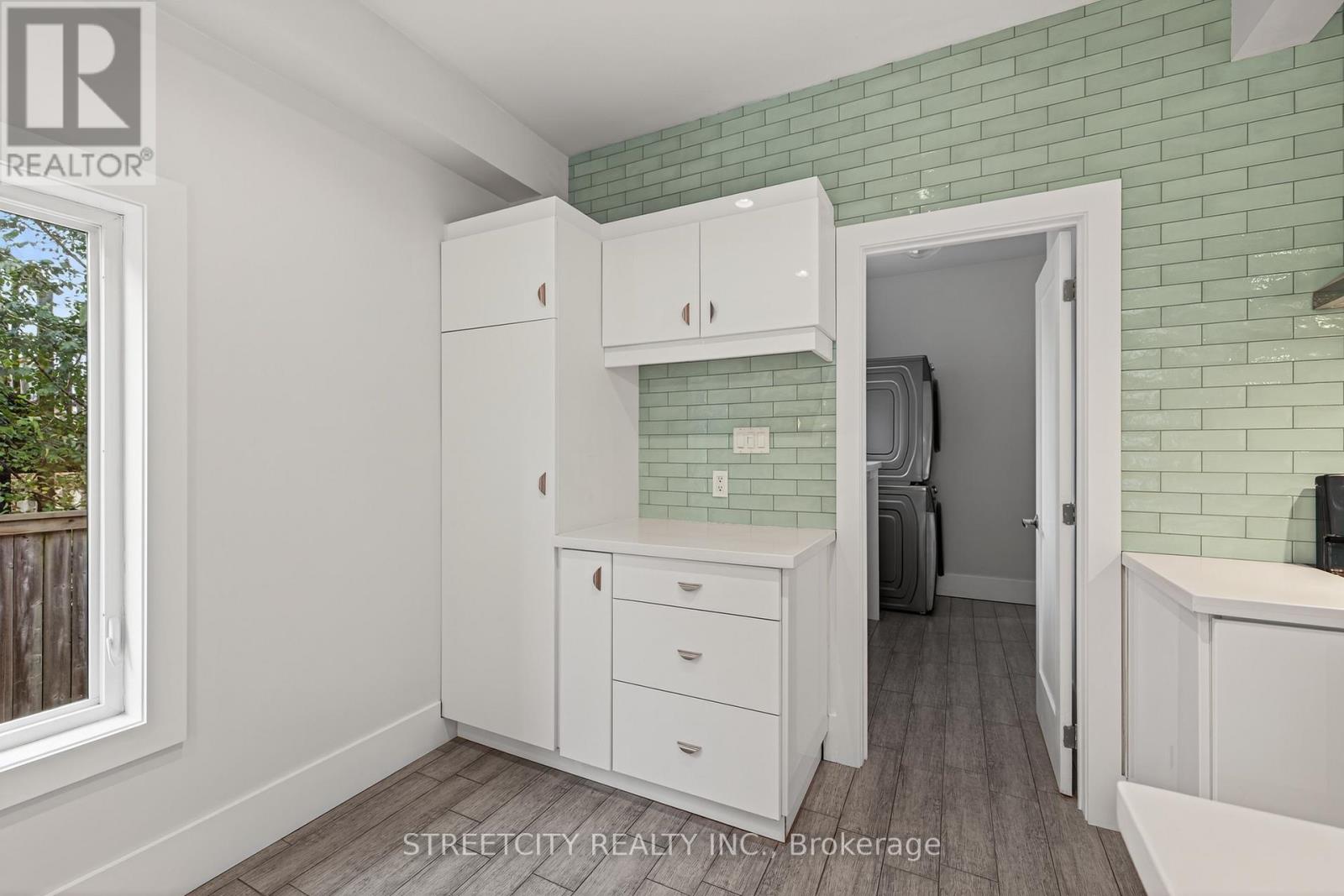 80 Tecumseh Avenue E, London South, Ontario  N6C 1R9 - Photo 20 - X12579048