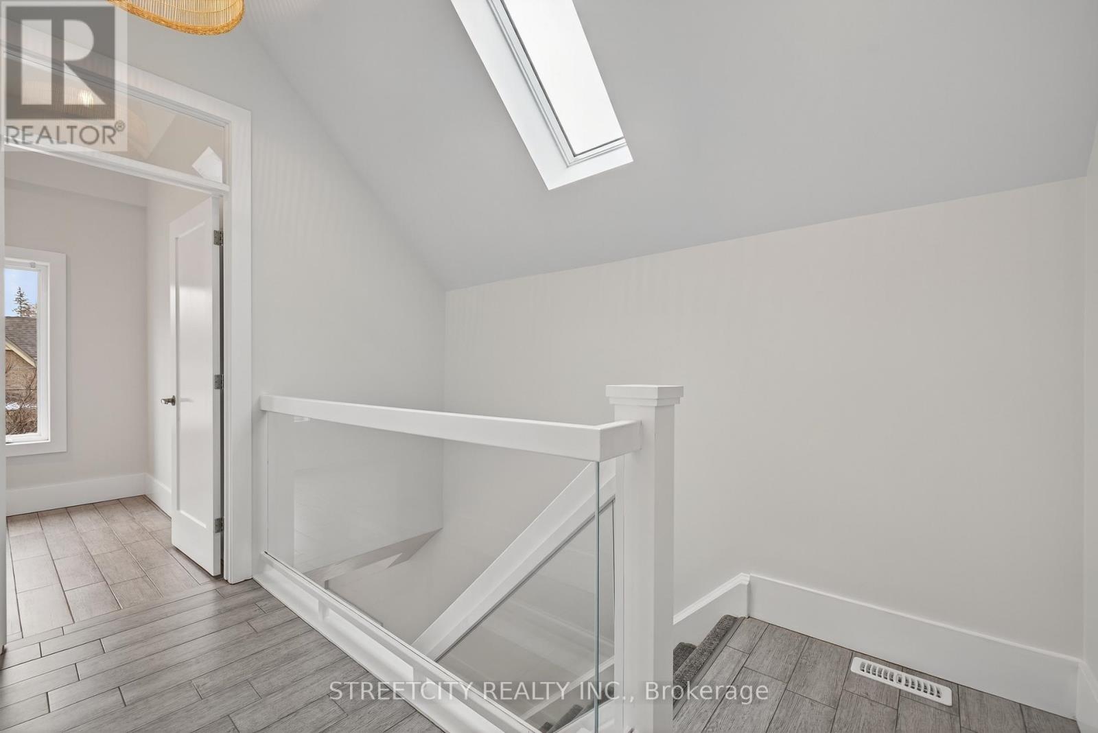 80 Tecumseh Avenue E, London South, Ontario  N6C 1R9 - Photo 22 - X12579048