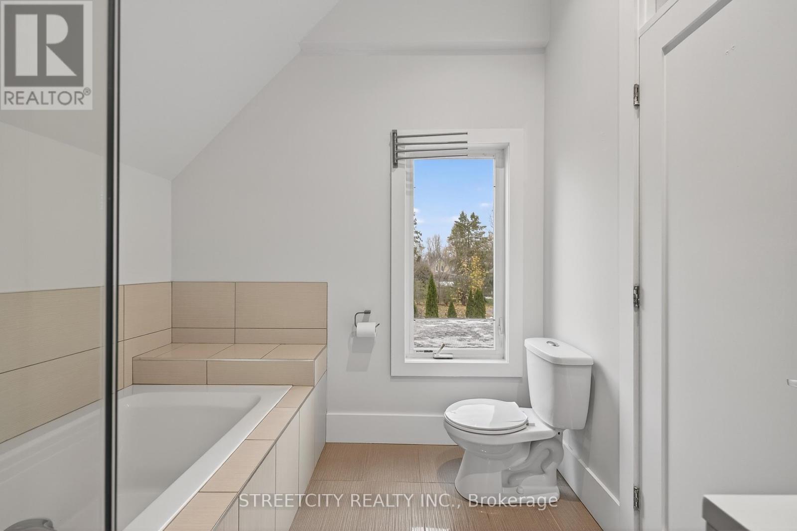 80 Tecumseh Avenue E, London South, Ontario  N6C 1R9 - Photo 27 - X12579048