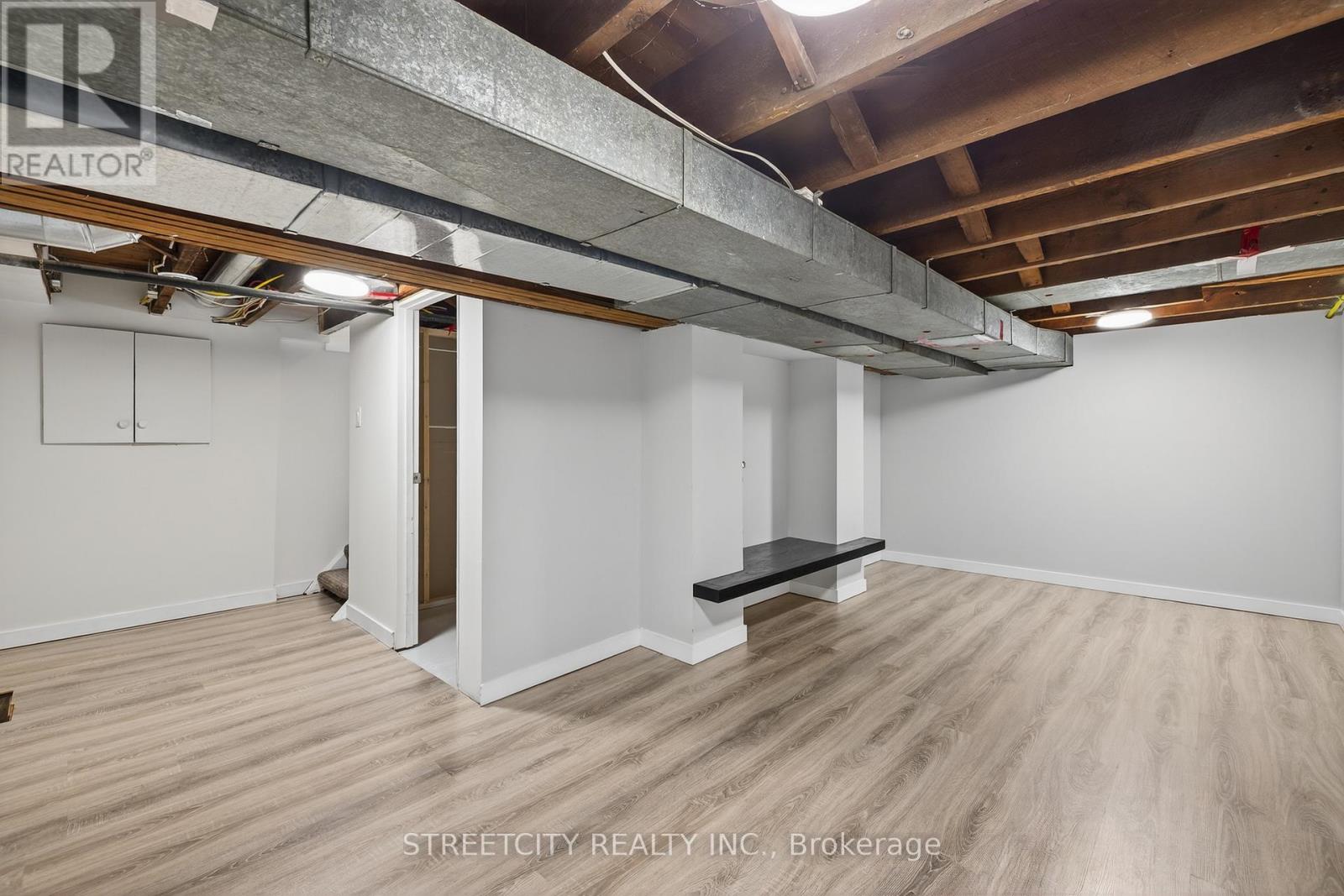 80 Tecumseh Avenue E, London South, Ontario  N6C 1R9 - Photo 34 - X12579048