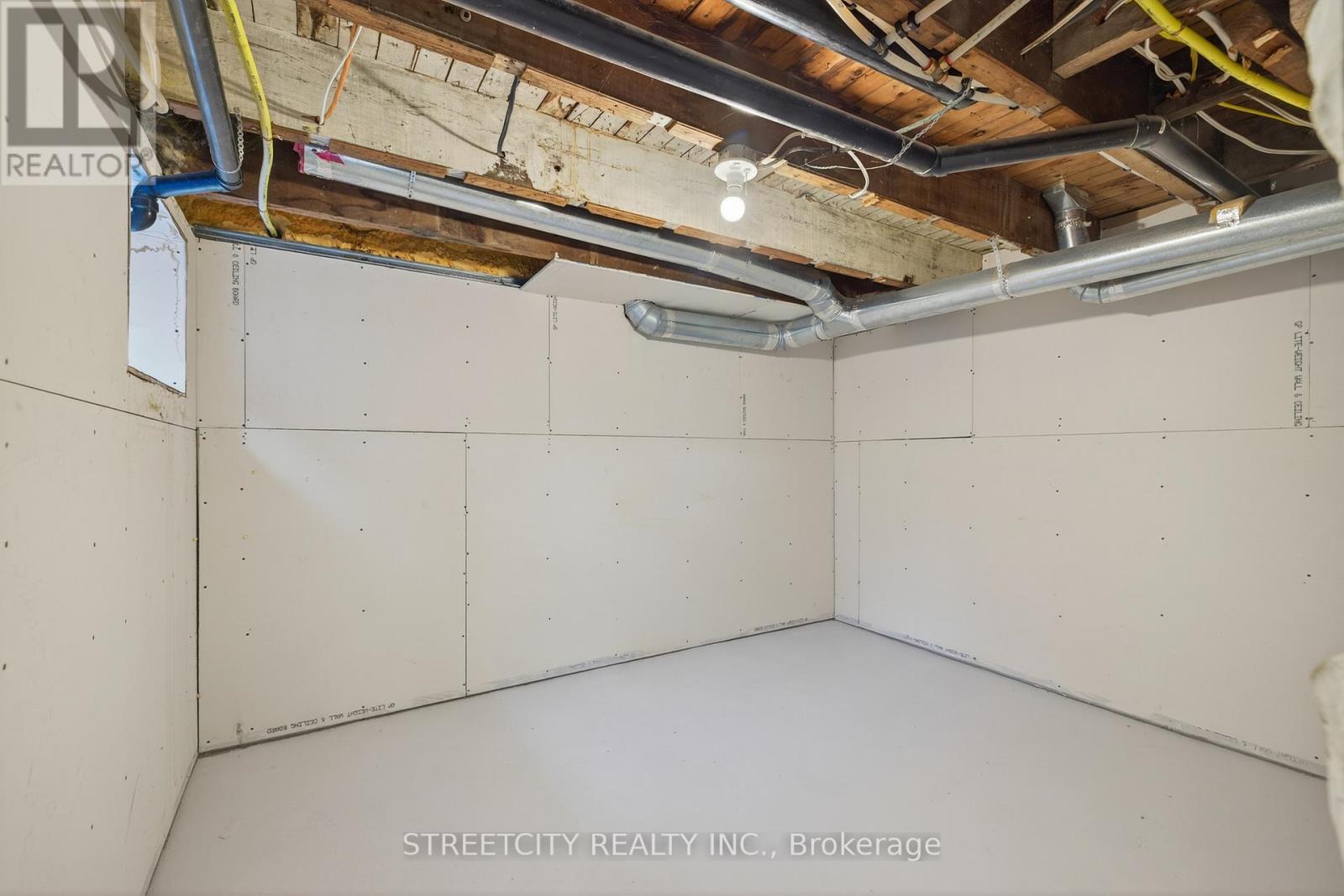 80 Tecumseh Avenue E, London South, Ontario  N6C 1R9 - Photo 38 - X12579048