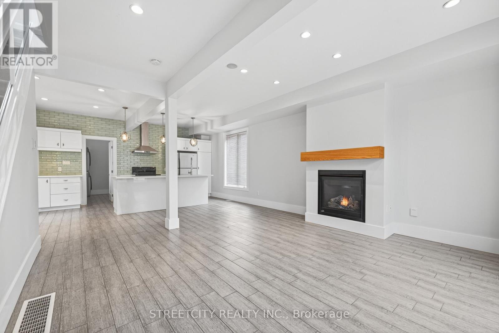 80 Tecumseh Avenue E, London South, Ontario  N6C 1R9 - Photo 5 - X12579048