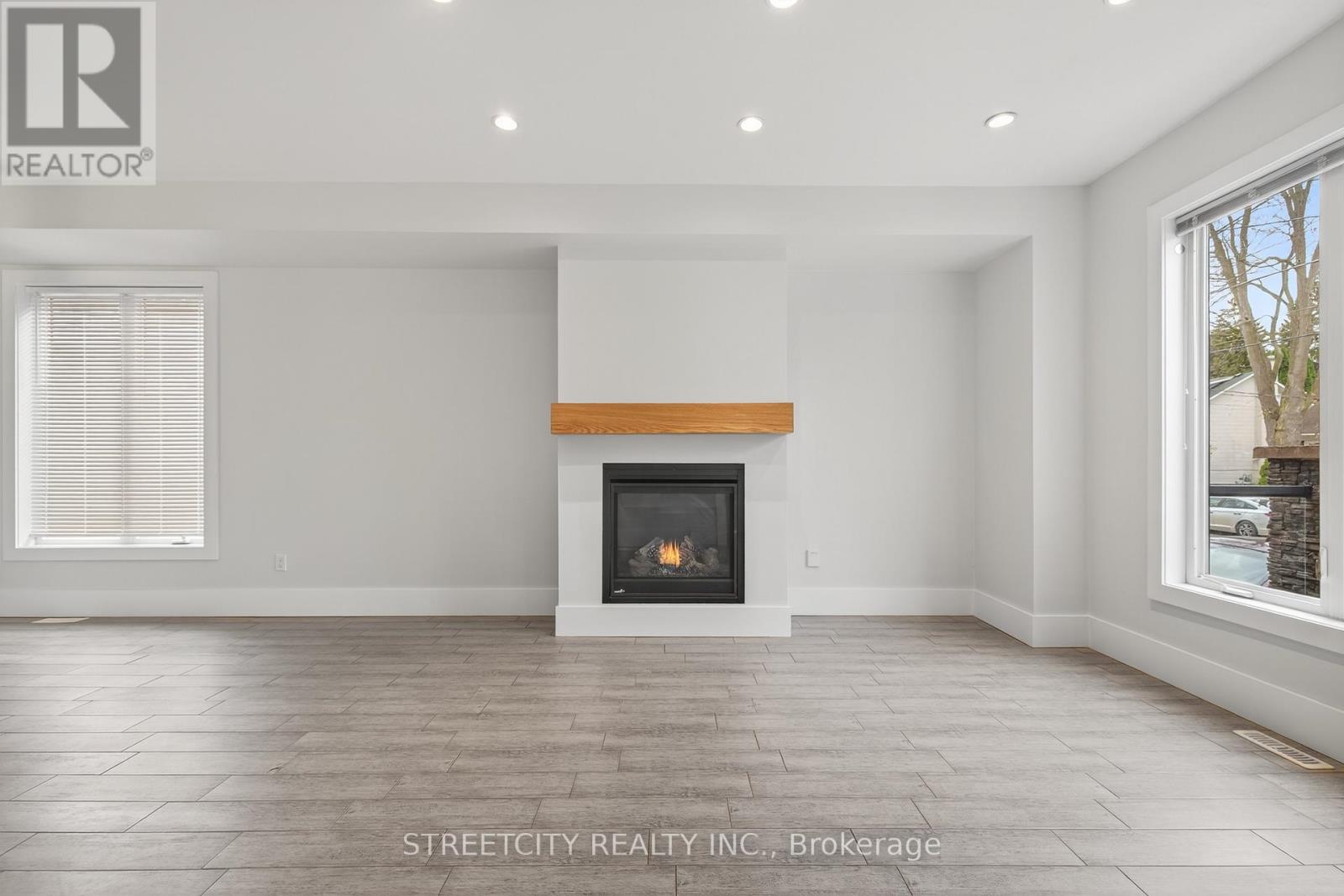 80 Tecumseh Avenue E, London South, Ontario  N6C 1R9 - Photo 7 - X12579048