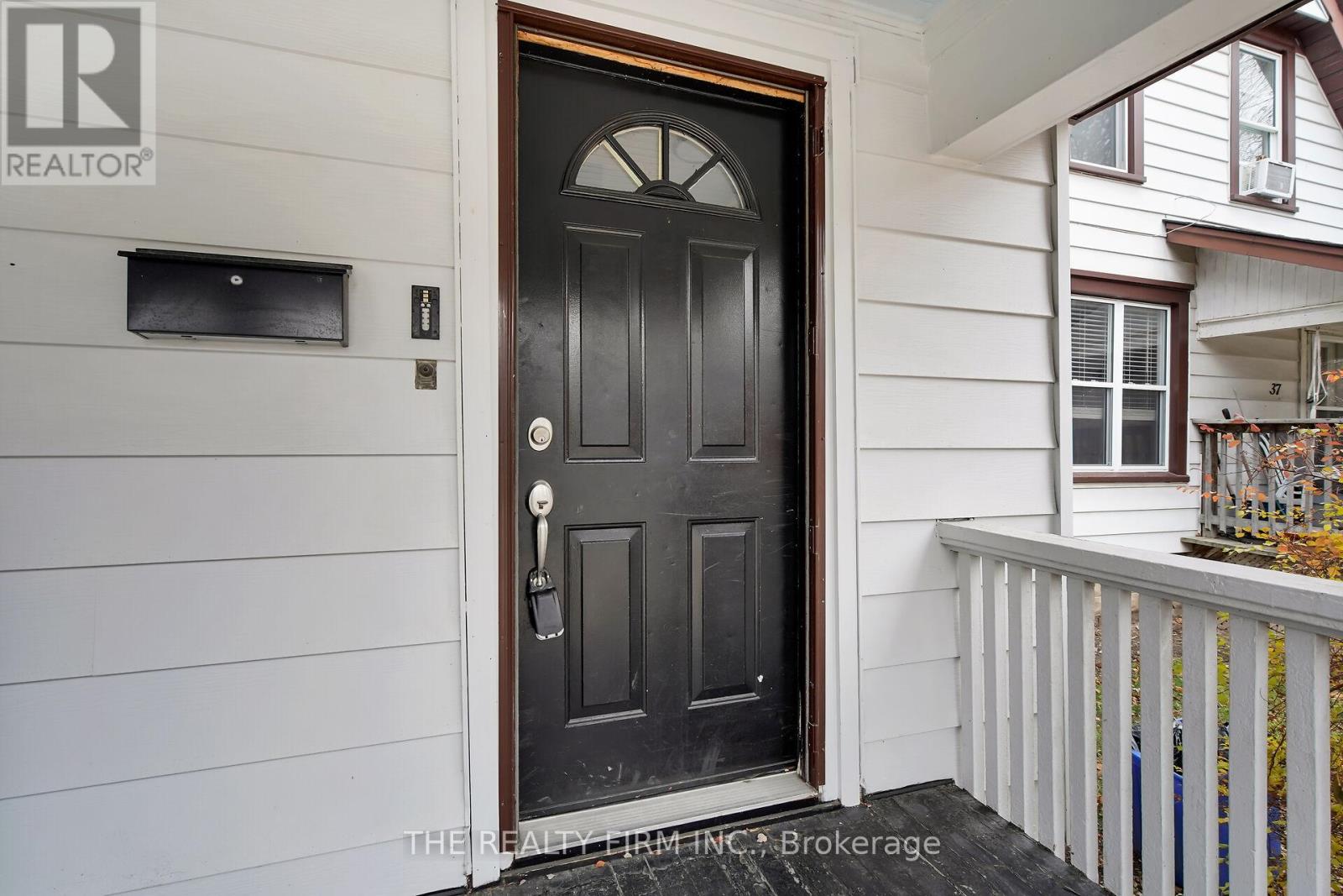 39 Springbank Drive, London South, Ontario  N6J 1E4 - Photo 6 - X12579094