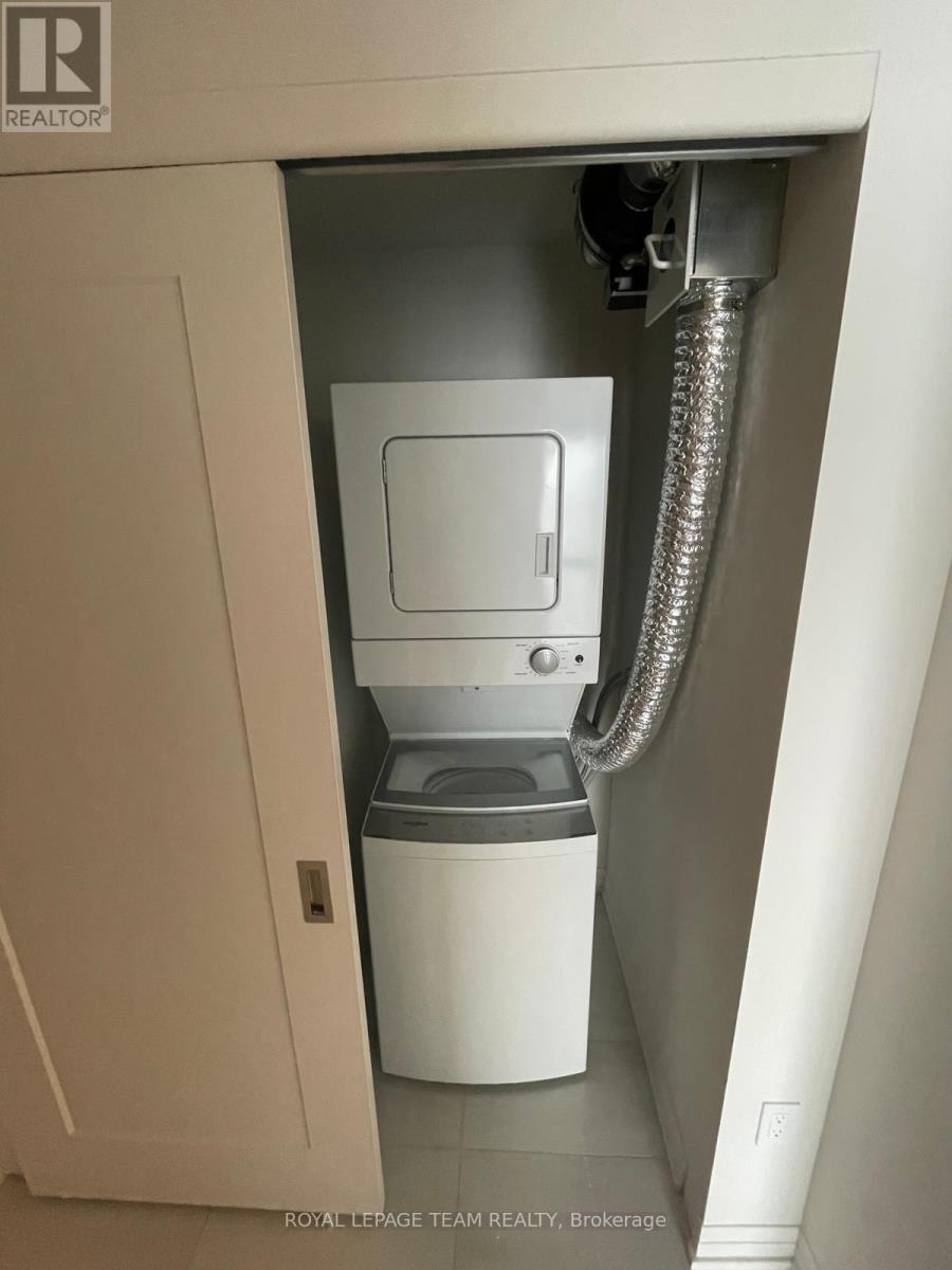 2302 - 805 Carling Avenue, Ottawa, Ontario  K1S 5W9 - Photo 14 - X12578946