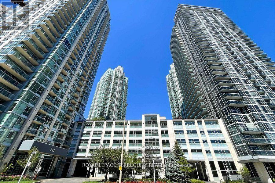 Ph3 - 225 Webb Drive, Mississauga, Ontario  L5B 4P2 - Photo 34 - W12578904