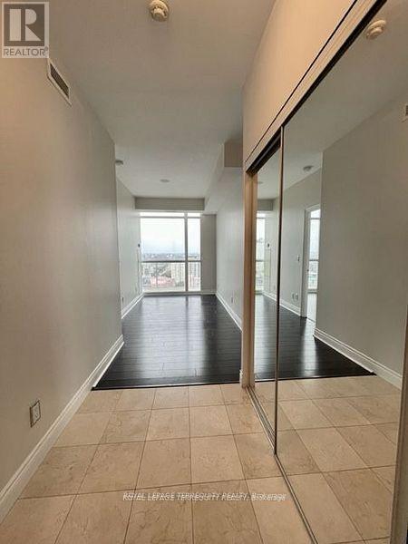 Ph3 - 225 Webb Drive, Mississauga, Ontario  L5B 4P2 - Photo 7 - W12578904