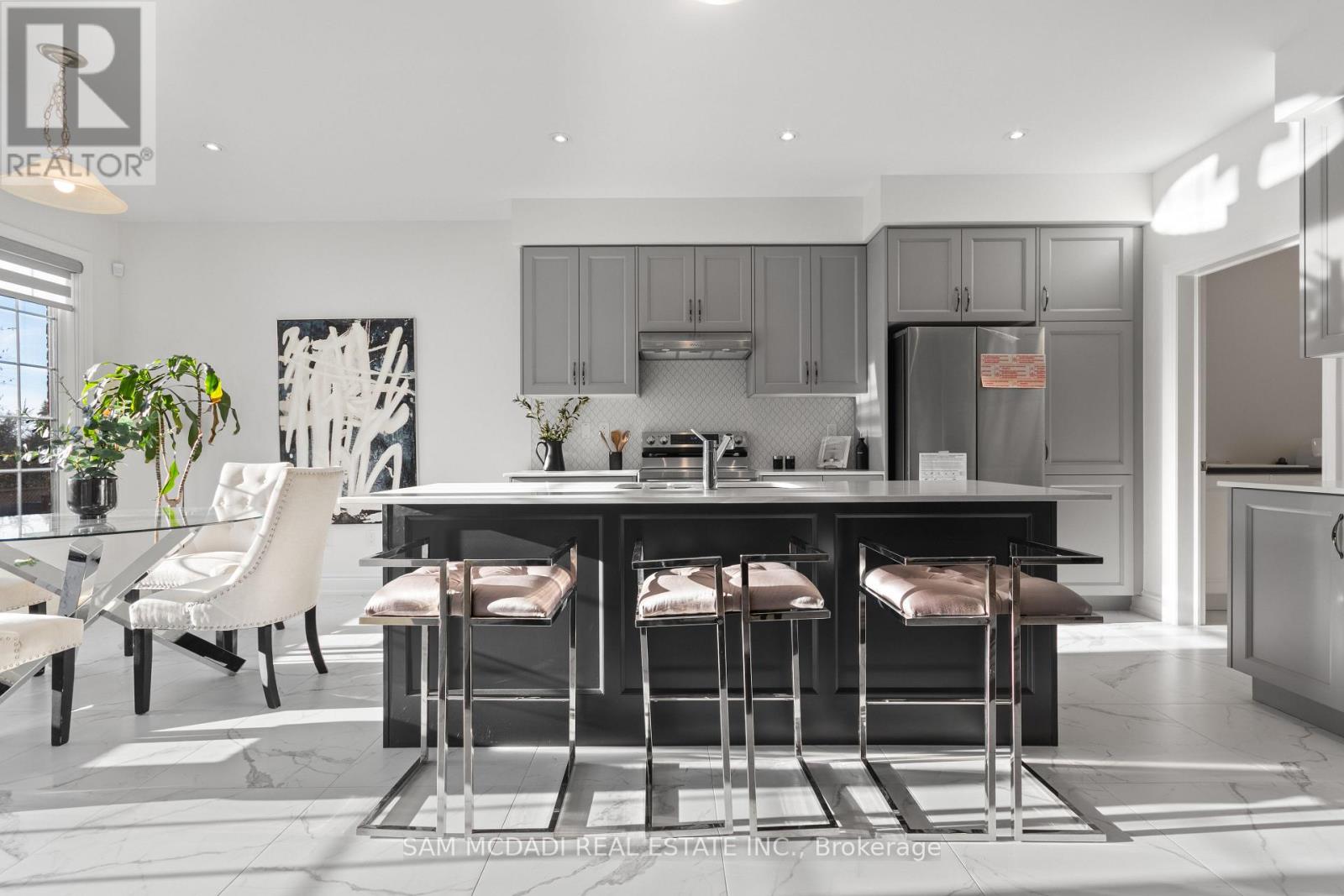 58 Workgreen Park Way, Brampton, Ontario  L6Y 6J7 - Photo 10 - W12578920