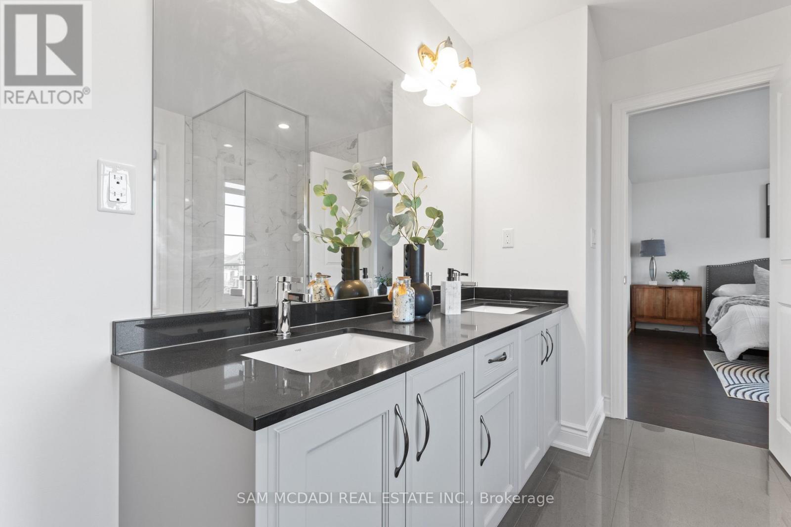 58 Workgreen Park Way, Brampton, Ontario  L6Y 6J7 - Photo 22 - W12578920