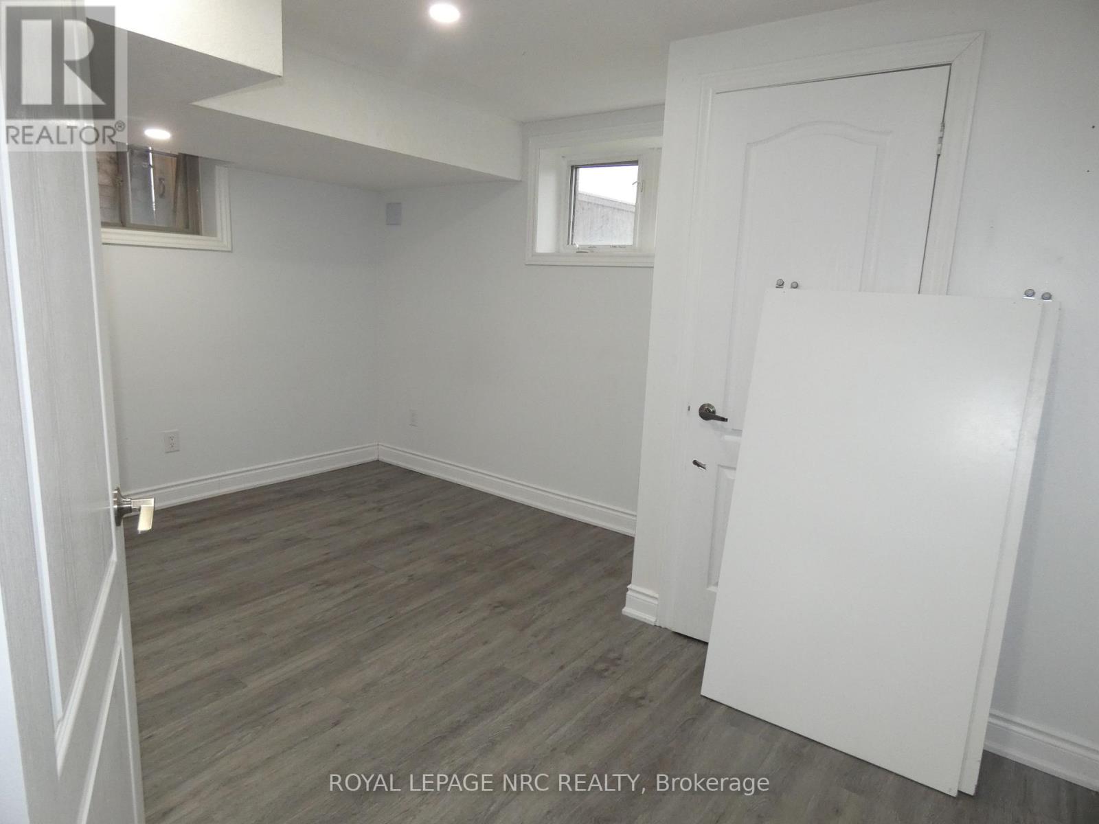 Lower Unit - 7857 Sassafras Trail, Niagara Falls, Ontario  L2H 0N6 - Photo 4 - X12578994