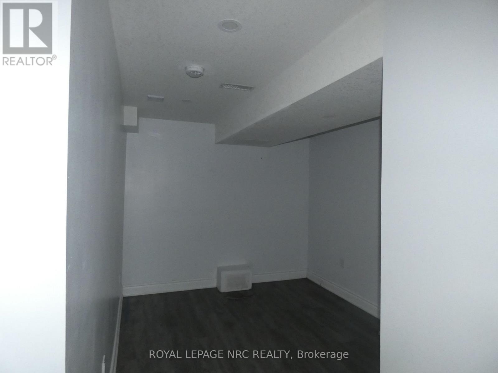 Lower Unit - 7857 Sassafras Trail, Niagara Falls, Ontario  L2H 0N6 - Photo 7 - X12578994