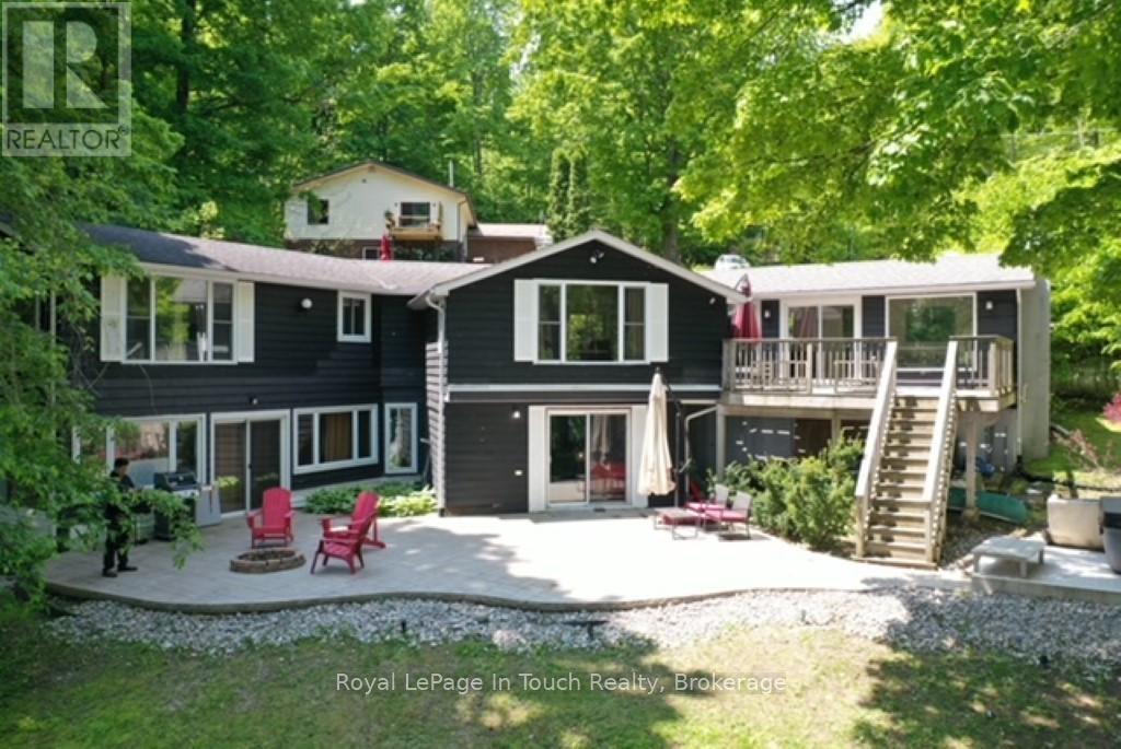 21 Lakeview Crescent, Tiny, Ontario  L9M 1R2 - Photo 1 - S12579076