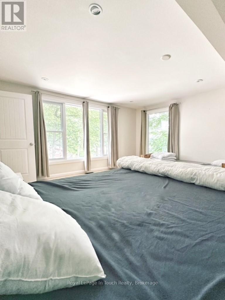 21 Lakeview Crescent, Tiny, Ontario  L9M 1R2 - Photo 12 - S12579076