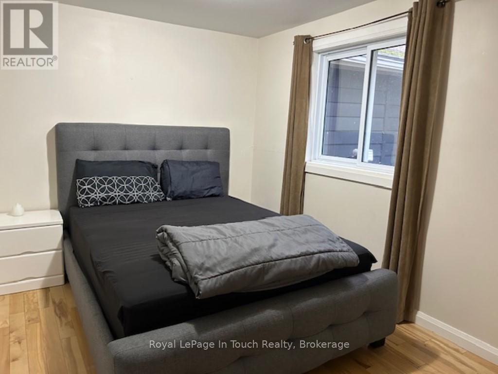 21 Lakeview Crescent, Tiny, Ontario  L9M 1R2 - Photo 14 - S12579076