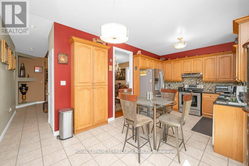 15 Armour Crescent, Hamilton, Ontario  L9K 1S1 - Photo 8 - X12578822
