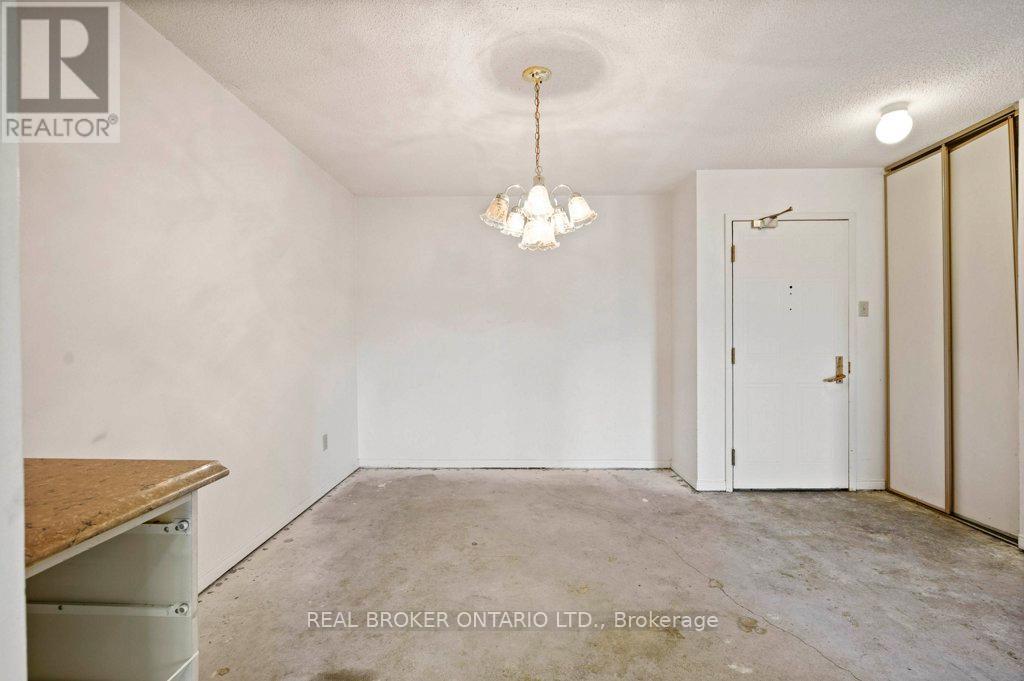 101 - 265 Westcourt Place, Waterloo, Ontario  N2L 6E4 - Photo 11 - X12578862