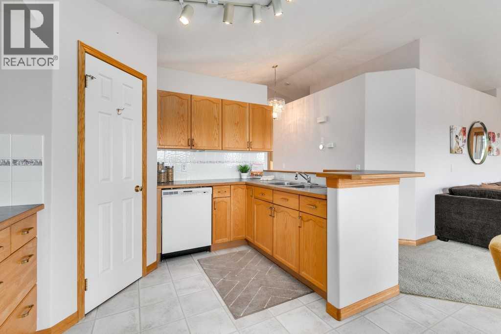 133 Chaparral Ridge Point Se, Calgary, Alberta  T2X 3M6 - Photo 7 - A2260852