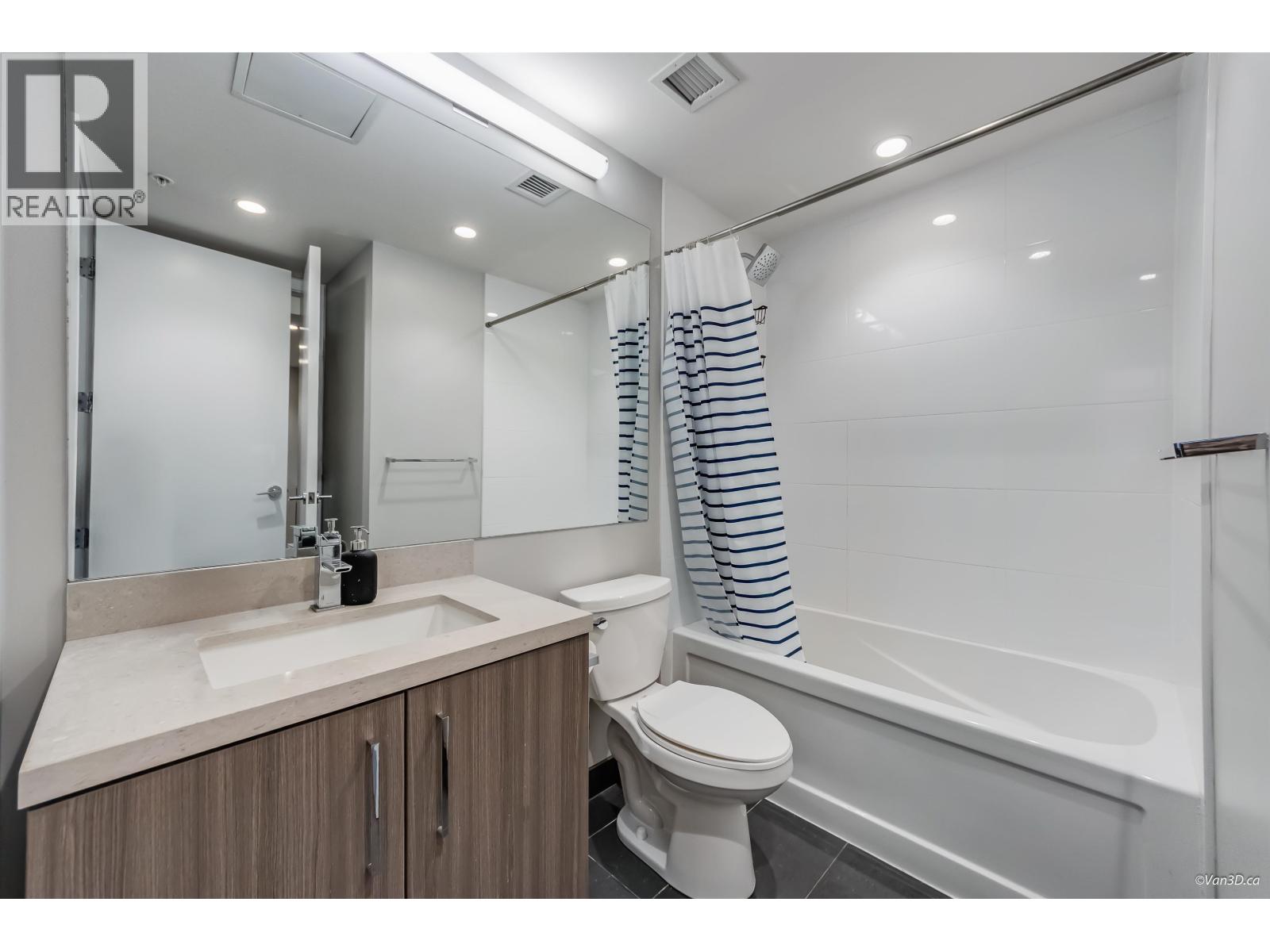 904 1788 Ontario Street, Vancouver, British Columbia  V5T 0E3 - Photo 2 - R3068210