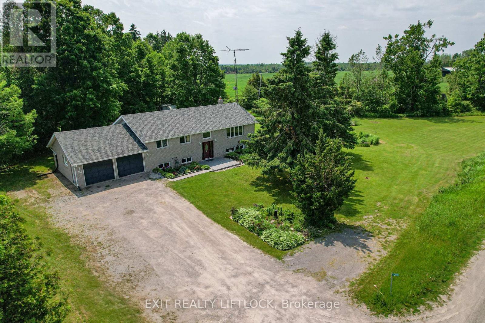 1220 TARA ROAD, Selwyn, Ontario