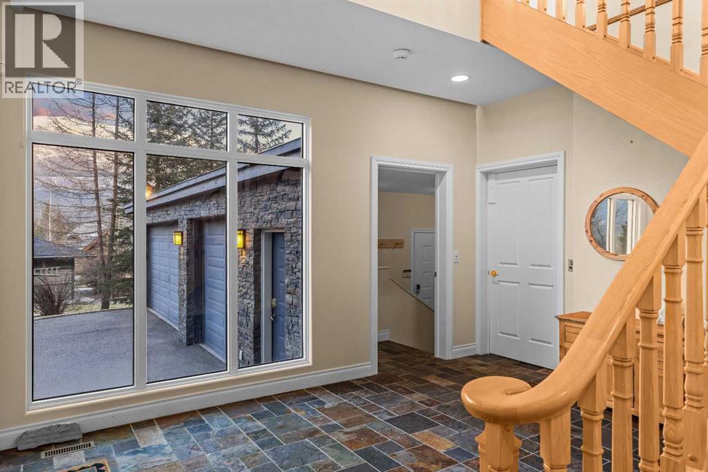 4 Prospect Close, Canmore, Alberta  T1W 2S3 - Photo 5 - A2272225