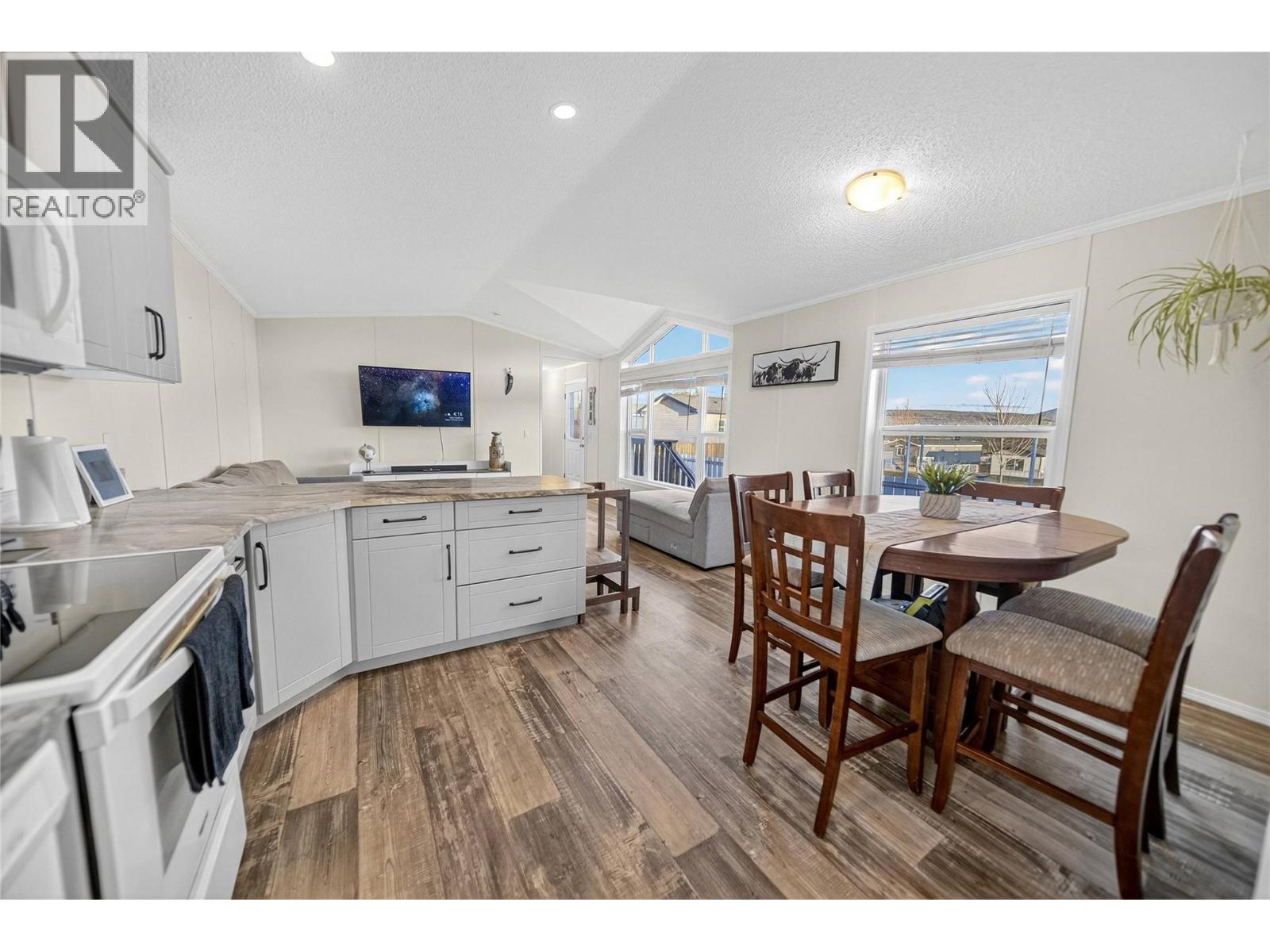 1011 Steepleview Drive Nw, Cranbrook, British Columbia  V1C 5L3 - Photo 4 - 10369642