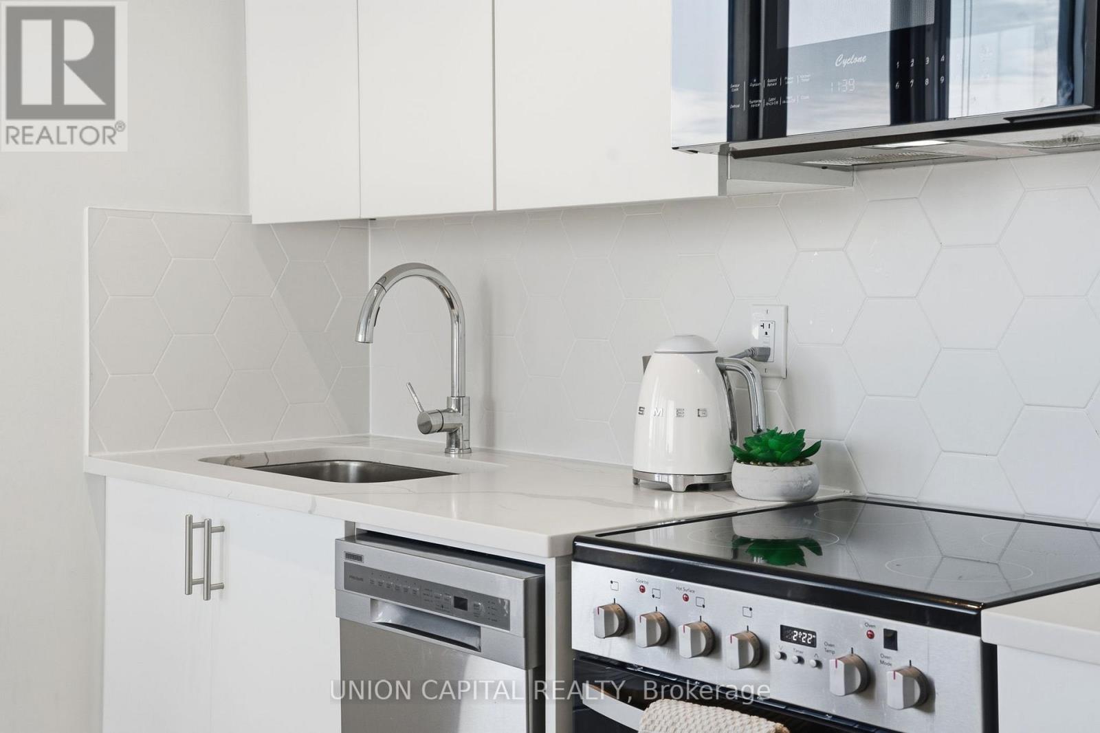 2102 - 15 Ellerslie Avenue, Toronto, Ontario  M2N 0L7 - Photo 11 - C12577970