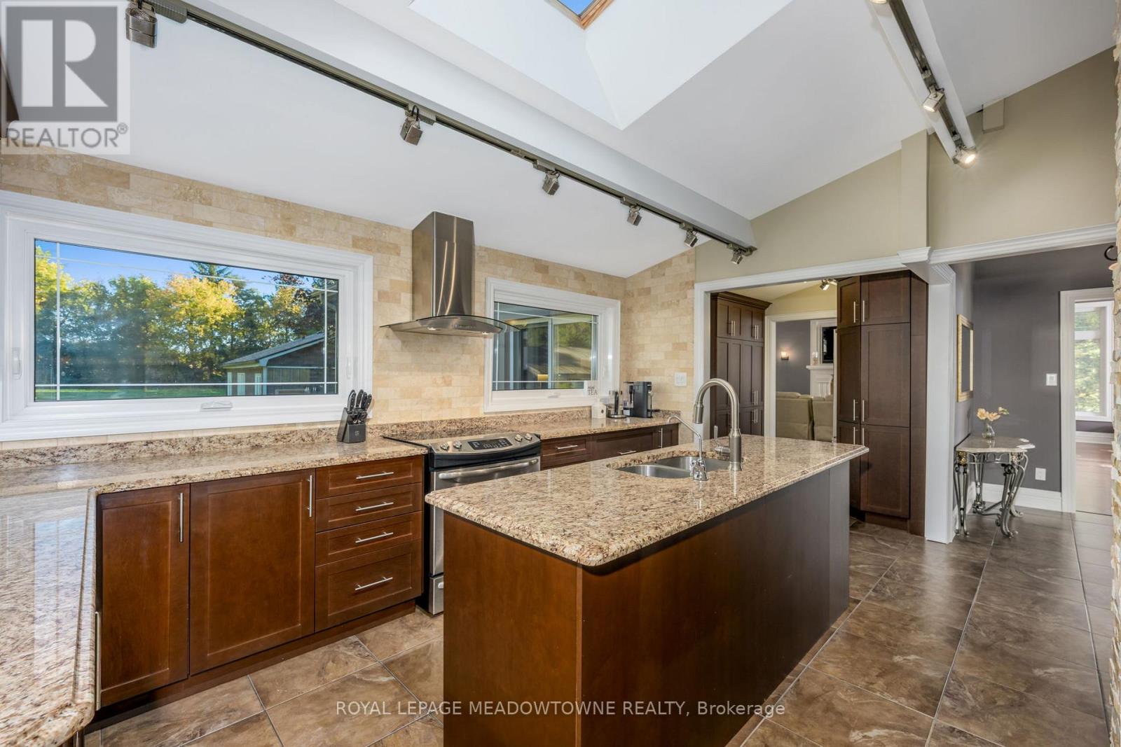 13219 Fourth Line, Halton Hills, Ontario  L7J 2M1 - Photo 12 - W12525596