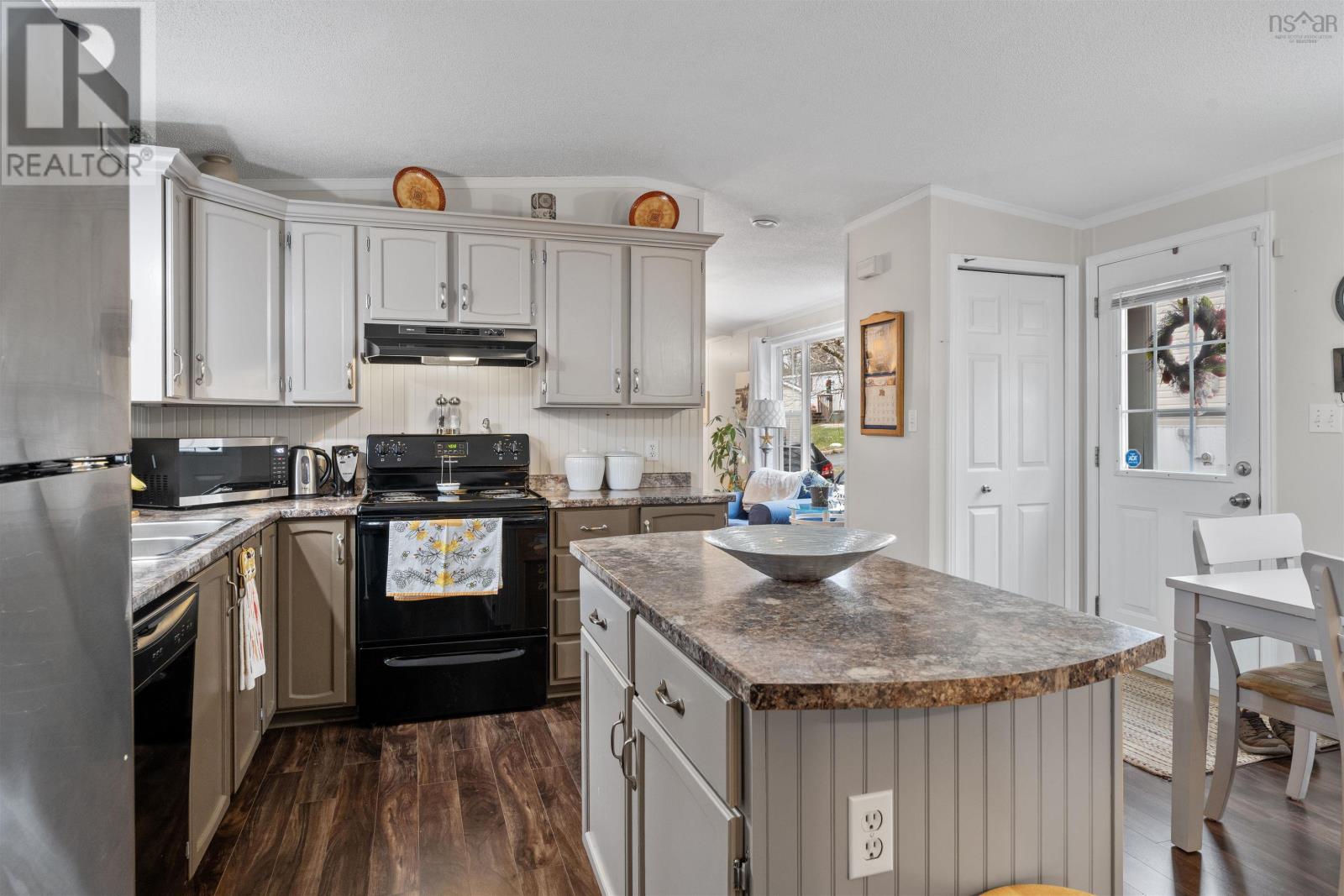 30 Stanley Street, Sackville, Nova Scotia  B4E 1E9 - Photo 7 - 202528590