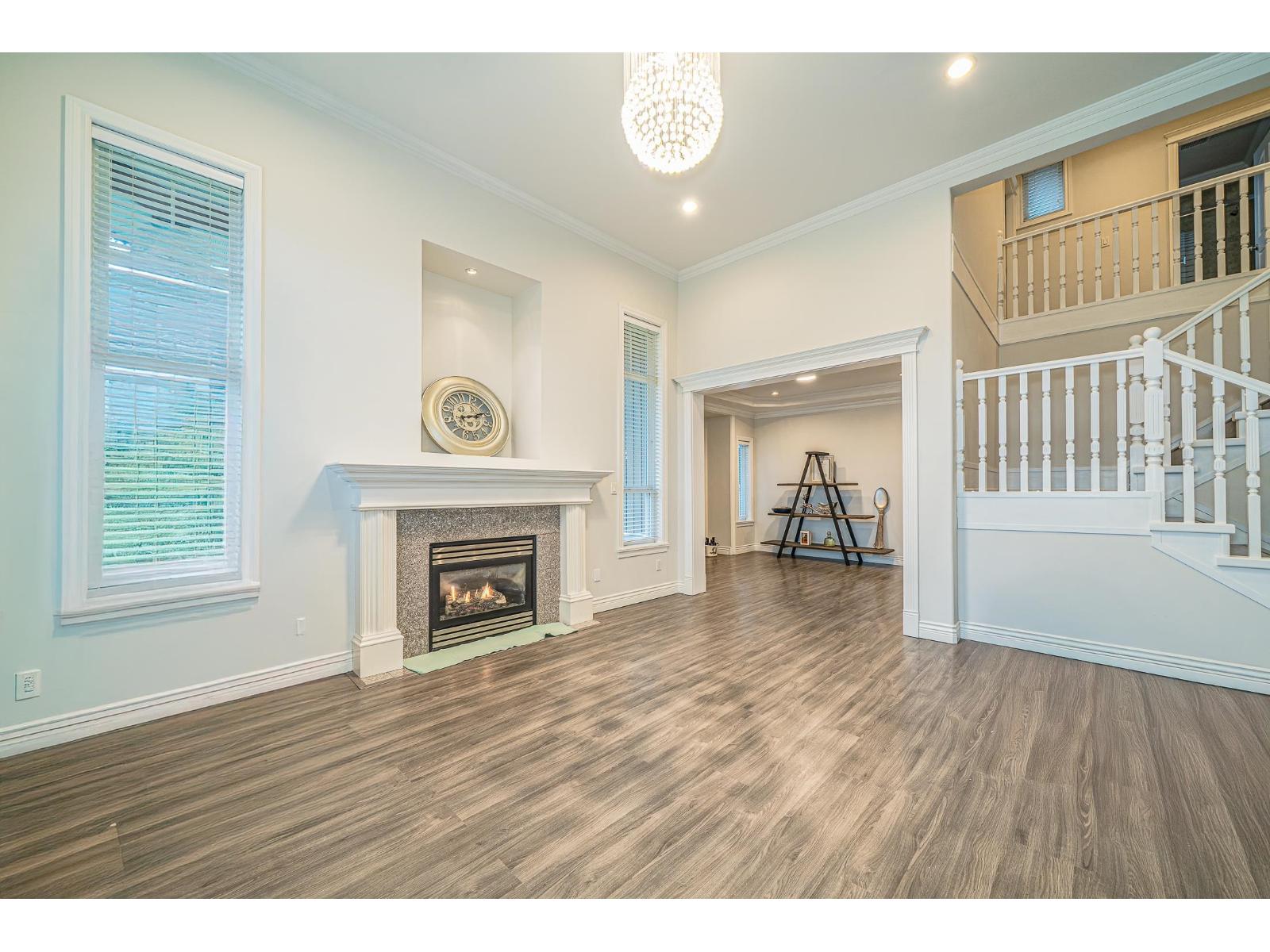 6368 189a Street, Surrey, British Columbia  V3S 8S3 - Photo 6 - R3070304