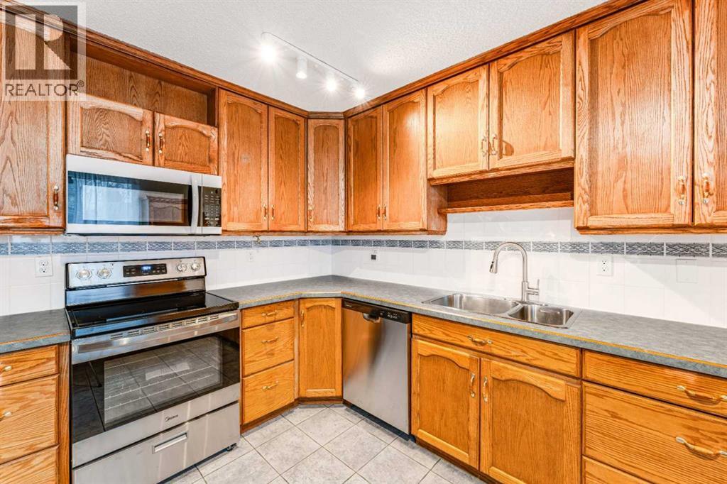 43 Sunmills Court Se, Calgary, Alberta  T2X 2R4 - Photo 8 - A2271576