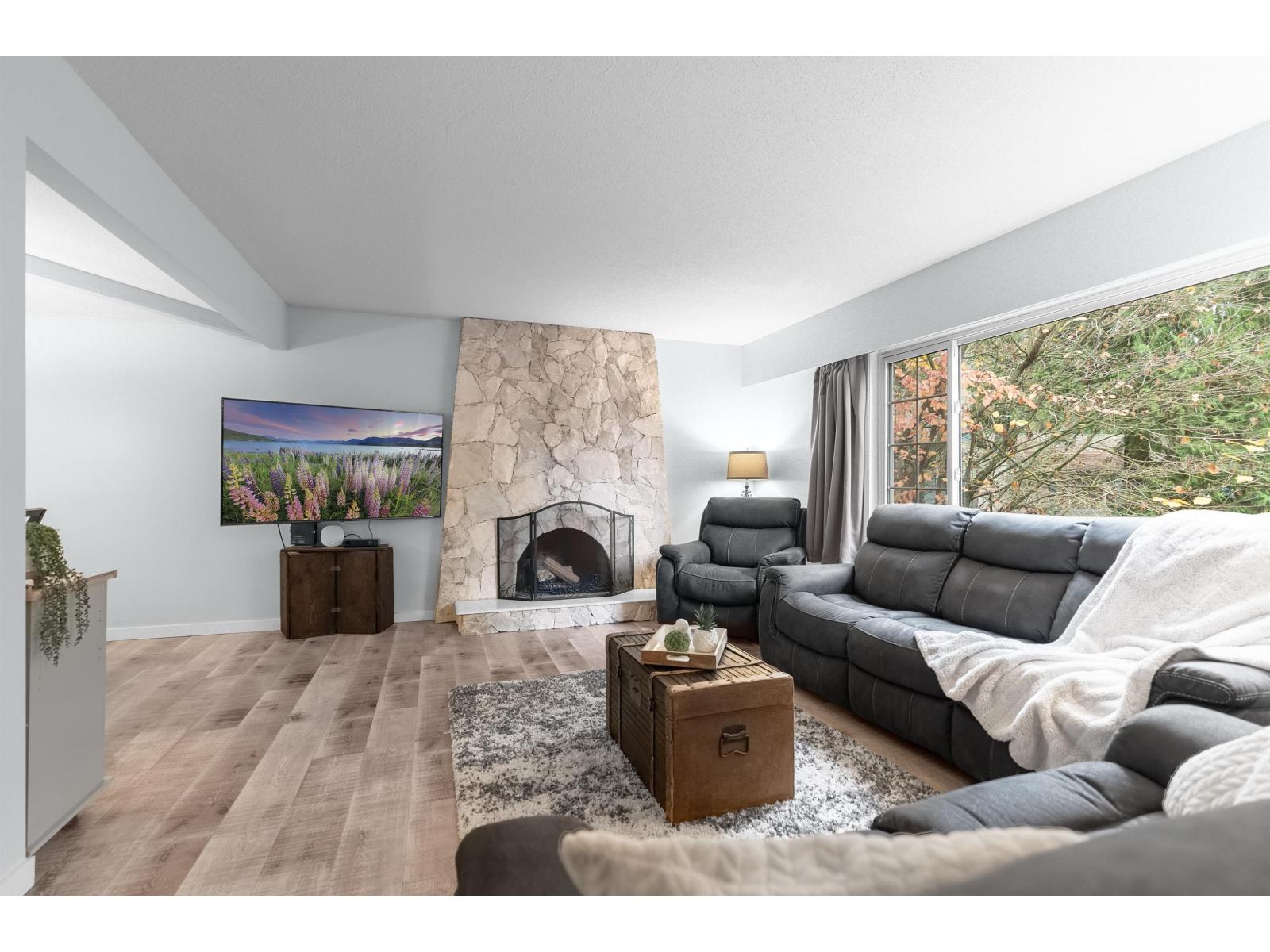 4540 198b Street, Langley, British Columbia  V3A 1H5 - Photo 2 - R3070248