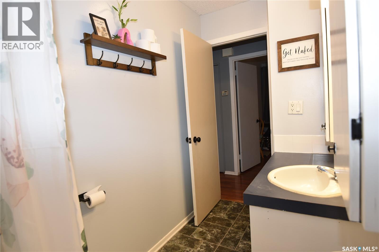 312 6th Avenue E, Nipawin, Saskatchewan  S0E 1E0 - Photo 14 - SK024690