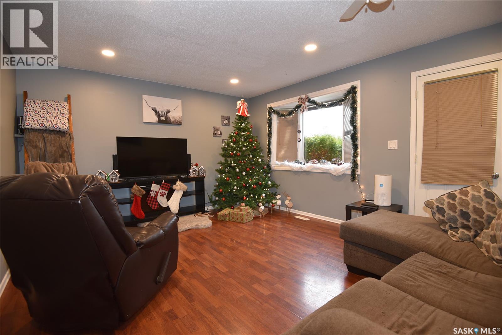 312 6th Avenue E, Nipawin, Saskatchewan  S0E 1E0 - Photo 5 - SK024690