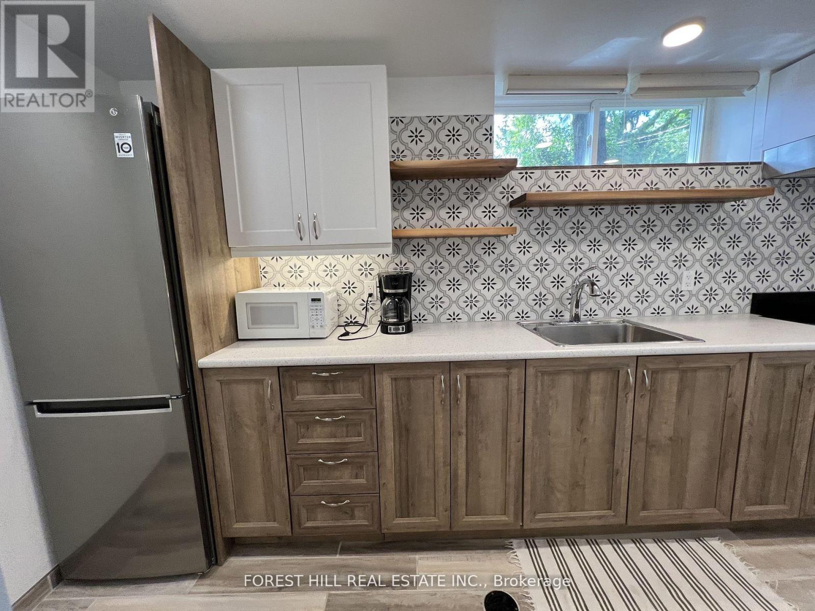 Lower - 168 Tyrrel Avenue W, Toronto, Ontario  M6G 2G8 - Photo 6 - C12578954