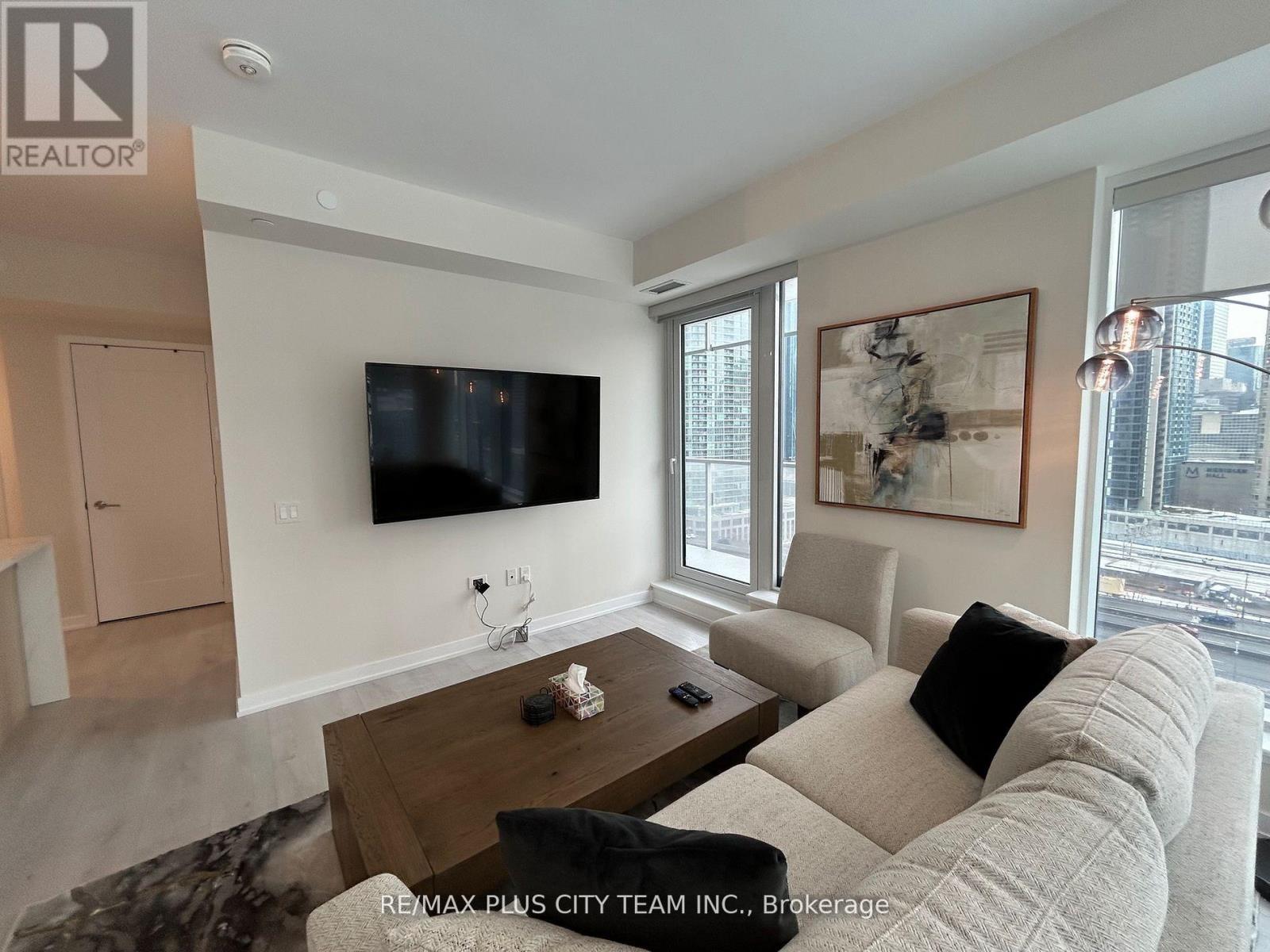 1407 - 28 Freeland Street, Toronto, Ontario  M5E 0E3 - Photo 2 - C12578990