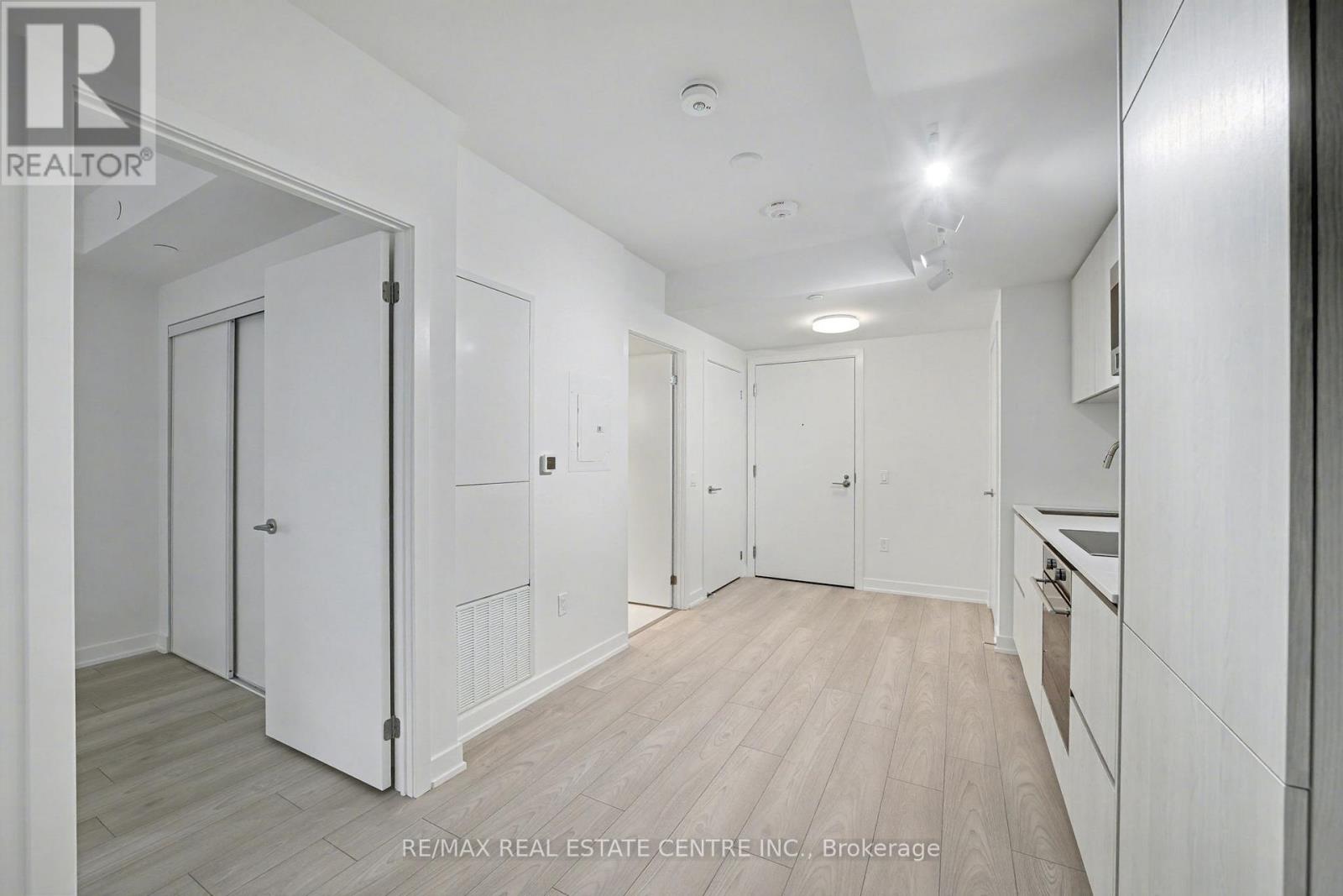 1109 - 120 Broadway Avenue, Toronto, Ontario  M4P 0E9 - Photo 12 - C12579038