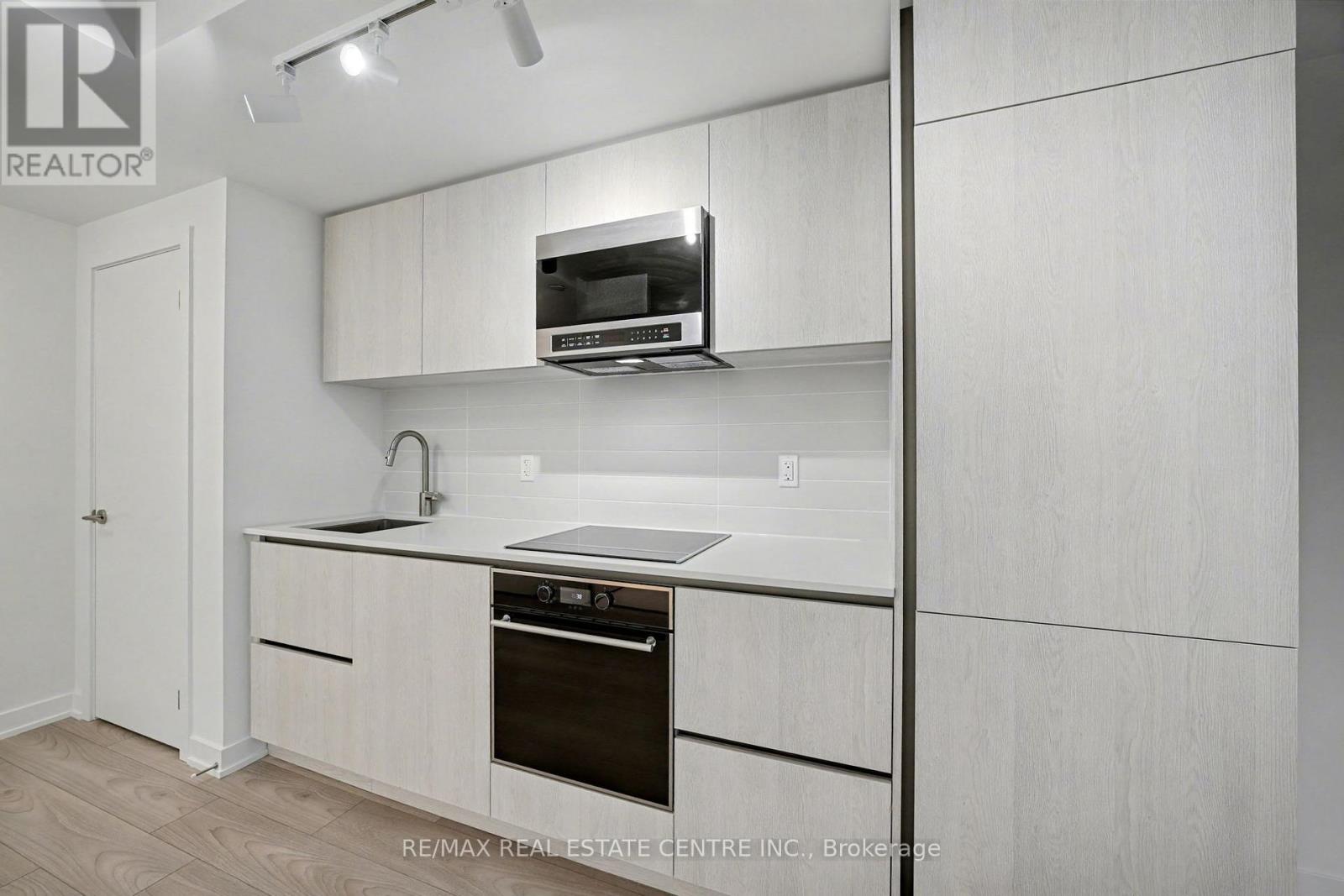 1109 - 120 Broadway Avenue, Toronto, Ontario  M4P 0E9 - Photo 9 - C12579038