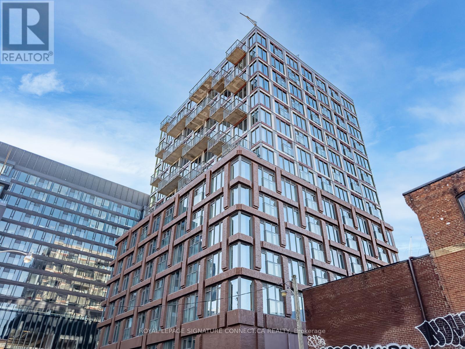 609 - 2 AUGUSTA AVENUE, Toronto, Ontario