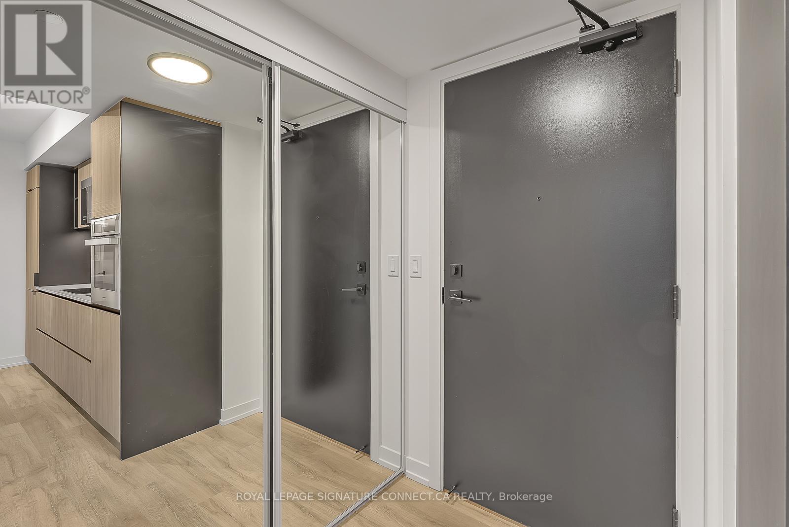 609 - 2 Augusta Avenue, Toronto, Ontario  M5V 0T3 - Photo 4 - C12579056