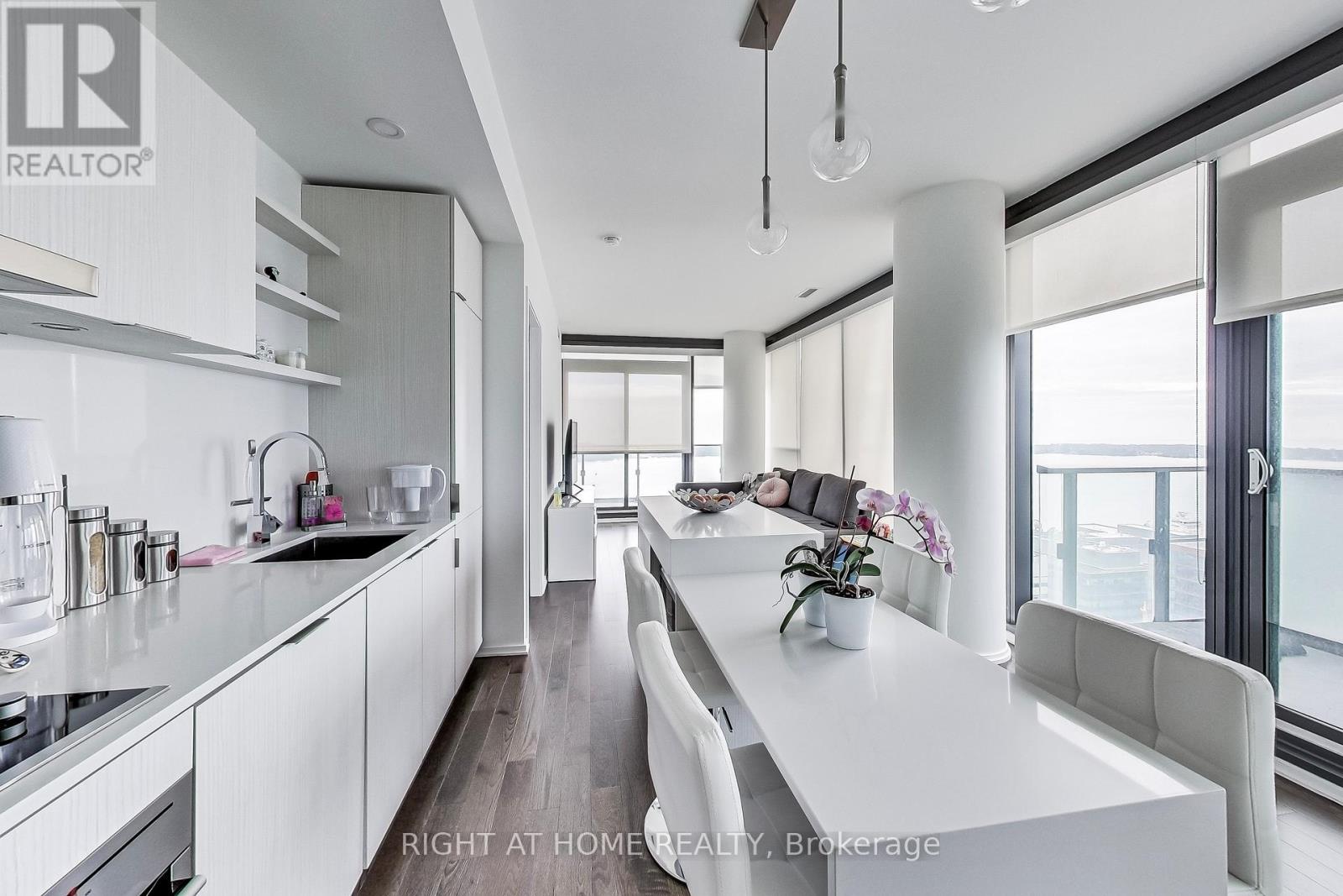 2509 - 16 Bonnycastle Street, Toronto, Ontario  M5A 0C9 - Photo 6 - C12579102