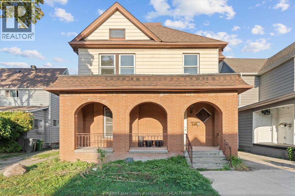 MLS# 25030664: 470 LINCOLN, Windsor, Canada